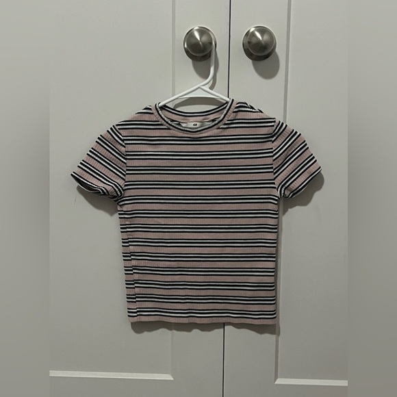 Used H&M shirt still in good condition - Picture 4 of 4